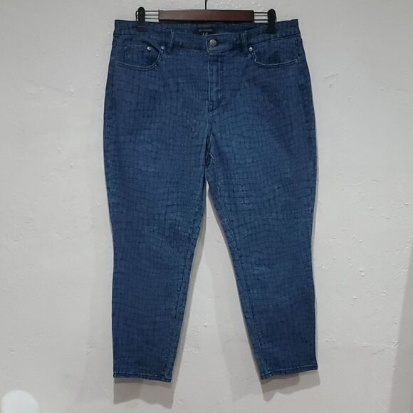 Halston Exotic Patterned Jeans  - Picture 1 of 11